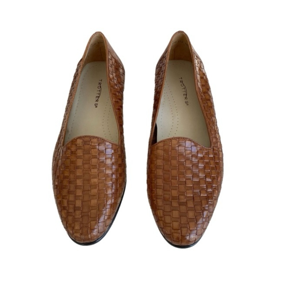 NWOT Trotters Liz Loafer Brown Weaved Leather Flat Shoe Slip Ons Women's Size 11